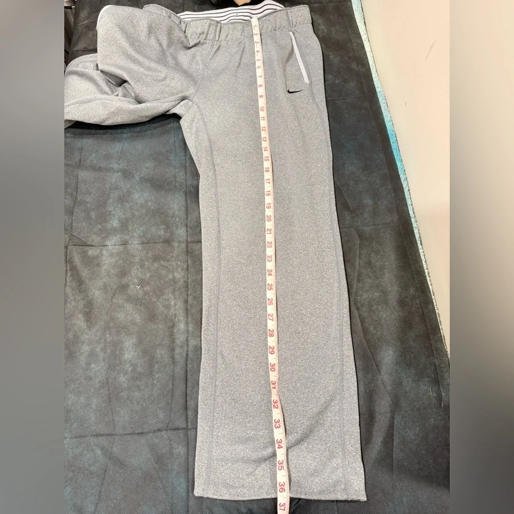🔥Nike Men's Gray Sweatpants Size M EUC🔥